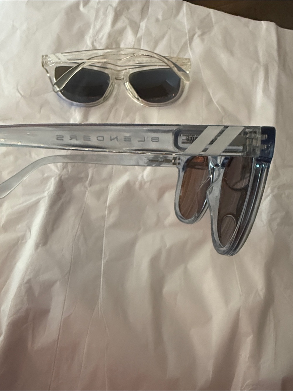 BLENDERS Mirrored Lens Sunglasses bundle — Pink/Blue Reflective Lenses - Picture 6 of 8